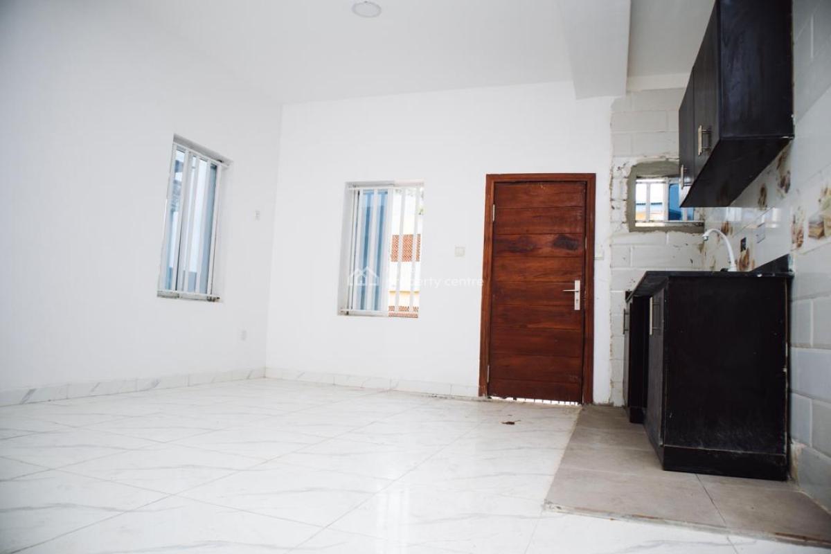 Luxury Block of Flat at Lekki, Chevron New Road, Lekki, Lagos, Block of Flats for Sale