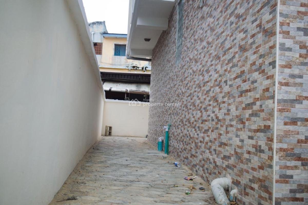 Luxury Block of Flat at Lekki, Chevron New Road, Lekki, Lagos, Block of Flats for Sale