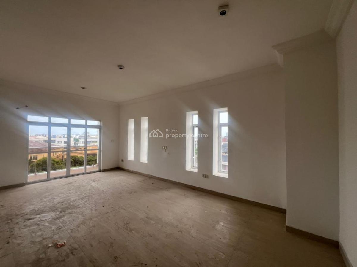 *  Newly Built 3 Bedrooms Maisonette with Bq, Lekki Phase 1, Lekki, Lagos, House for Sale