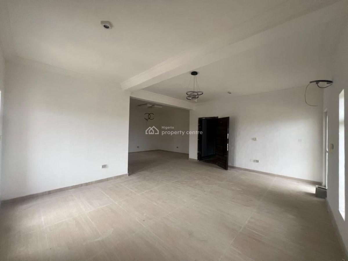 *  Newly Built 3 Bedrooms Maisonette with Bq, Lekki Phase 1, Lekki, Lagos, House for Sale