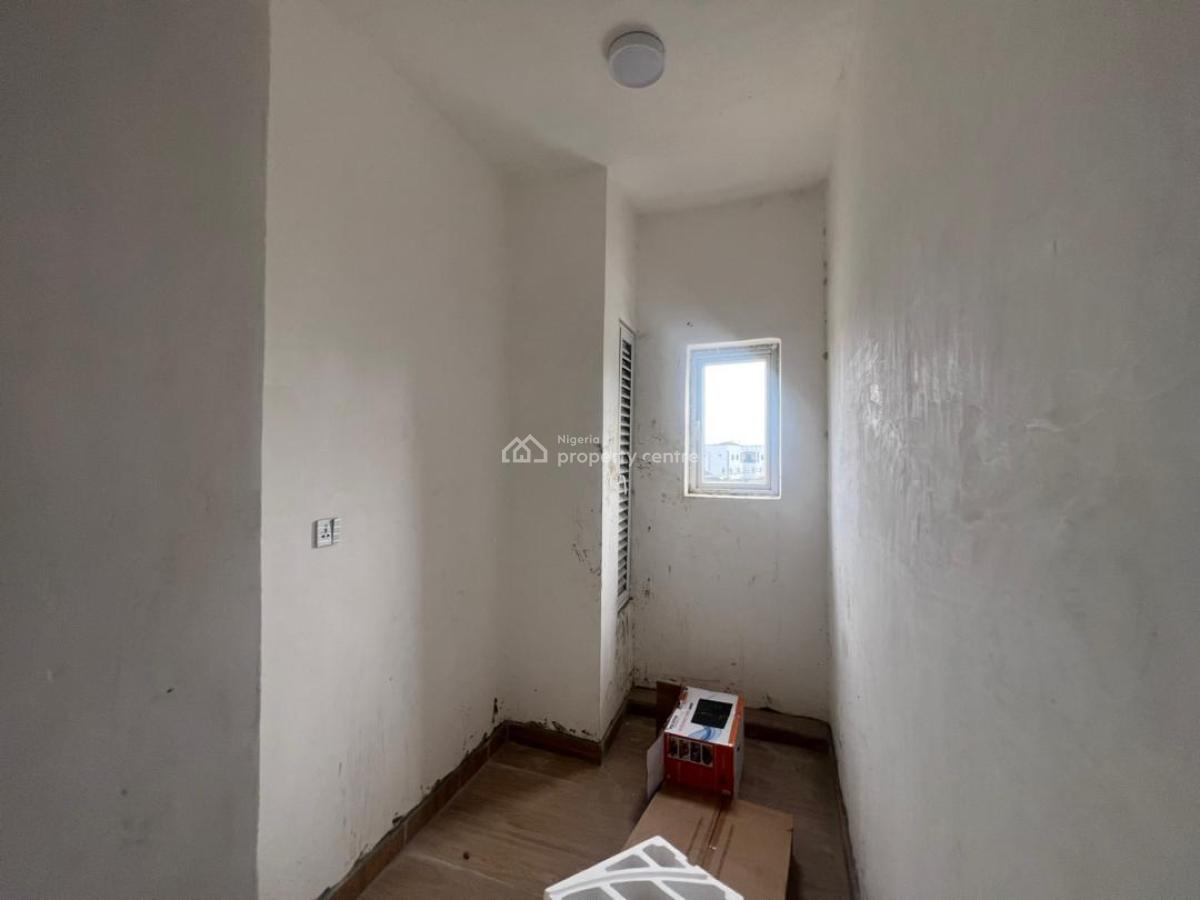 *  Newly Built 3 Bedrooms Maisonette with Bq, Lekki Phase 1, Lekki, Lagos, House for Sale