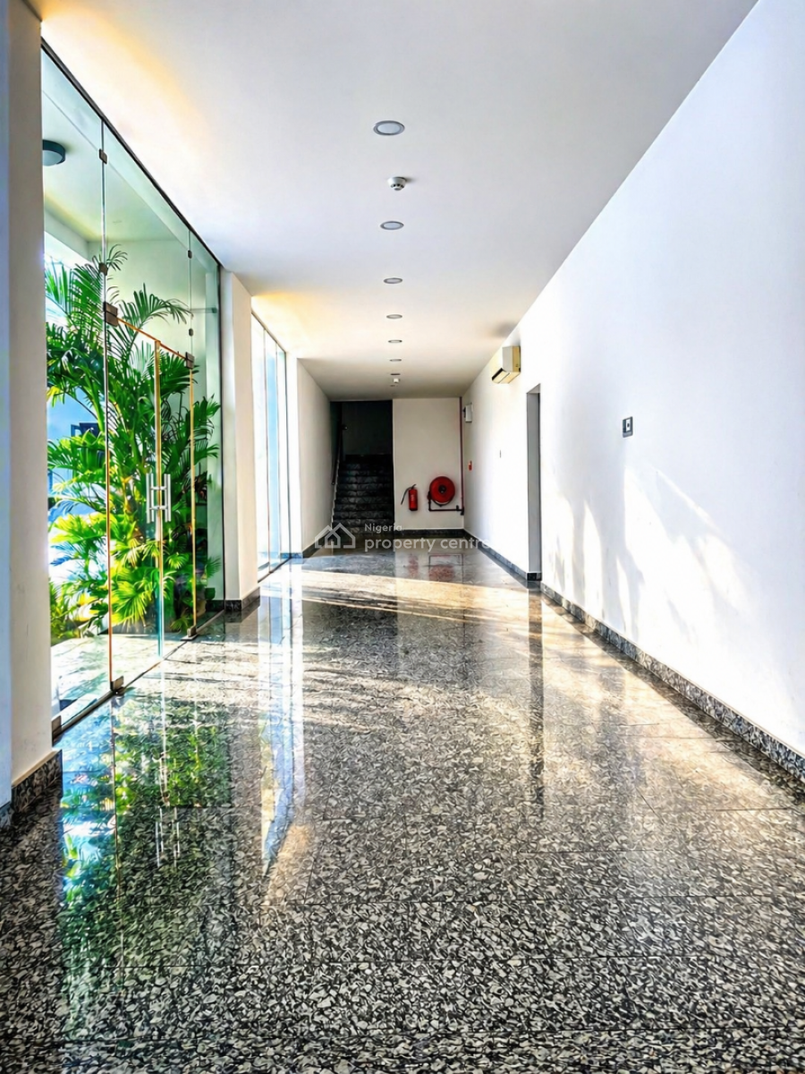 Very Clean 3 Bedroom Flat with Bq ,upstairs Available, Ikoyi, Ikoyi, Lagos, Flat / Apartment for Rent