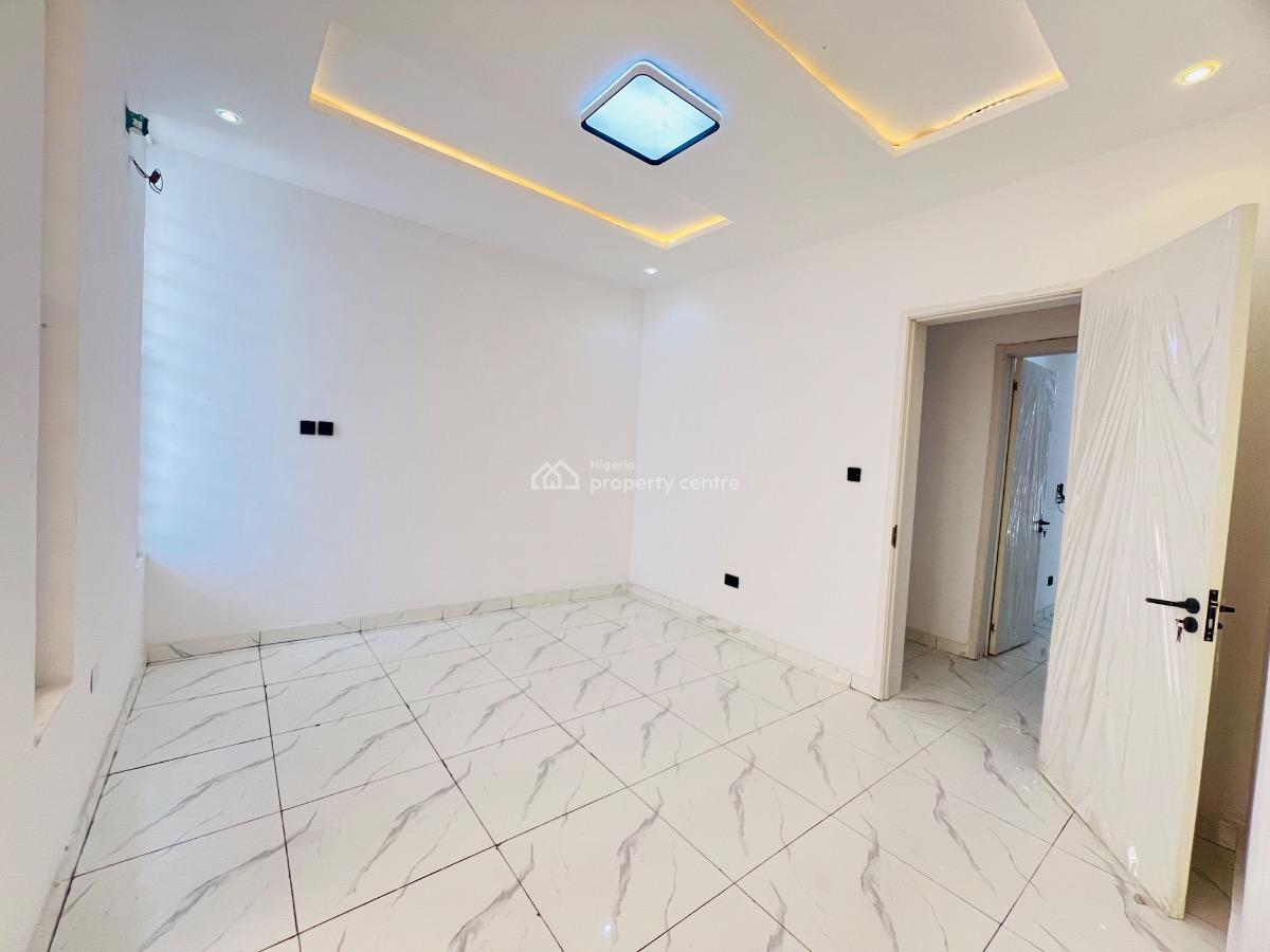 4bedroom Semi Detached with Bq, Ikota, Lekki, Lagos, Semi-detached Duplex for Sale