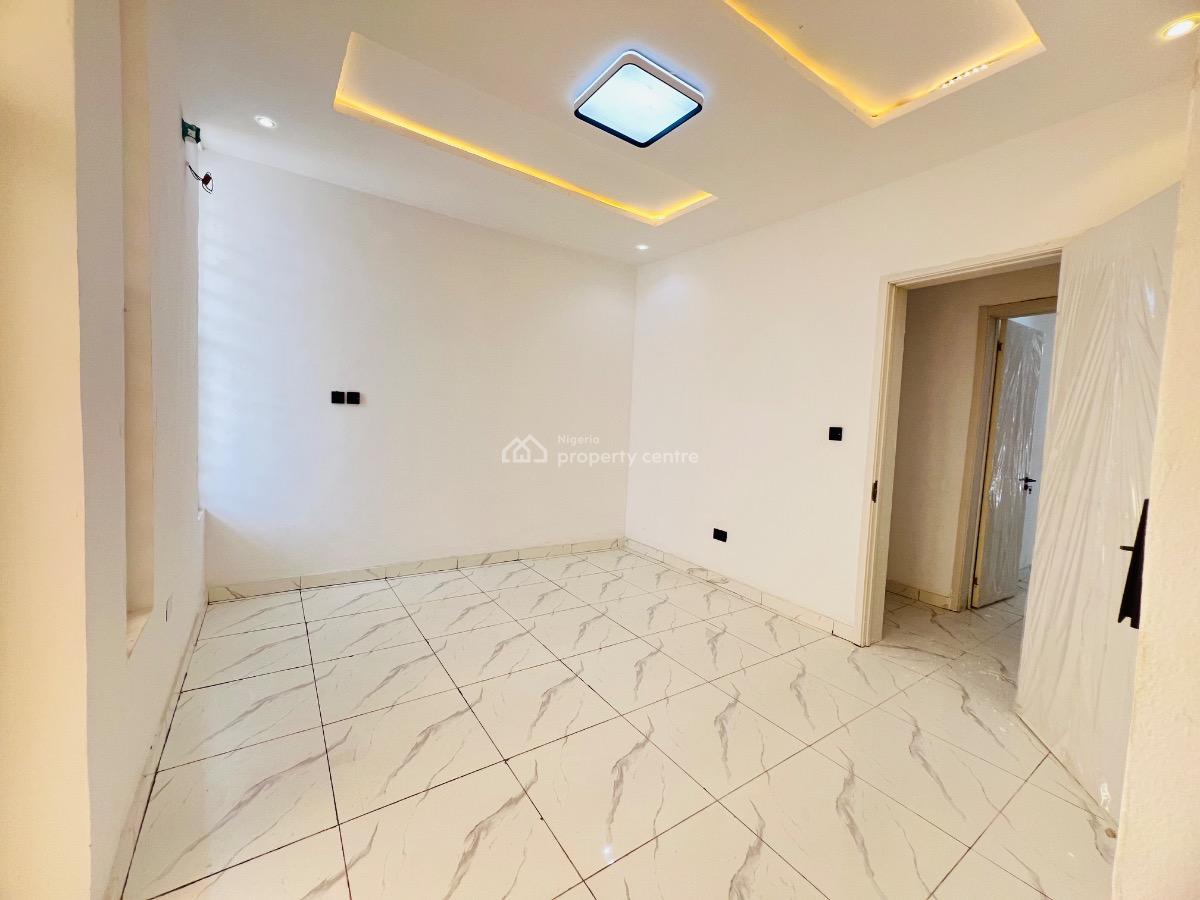 4bedroom Semi Detached with Bq, Ikota, Lekki, Lagos, Semi-detached Duplex for Sale