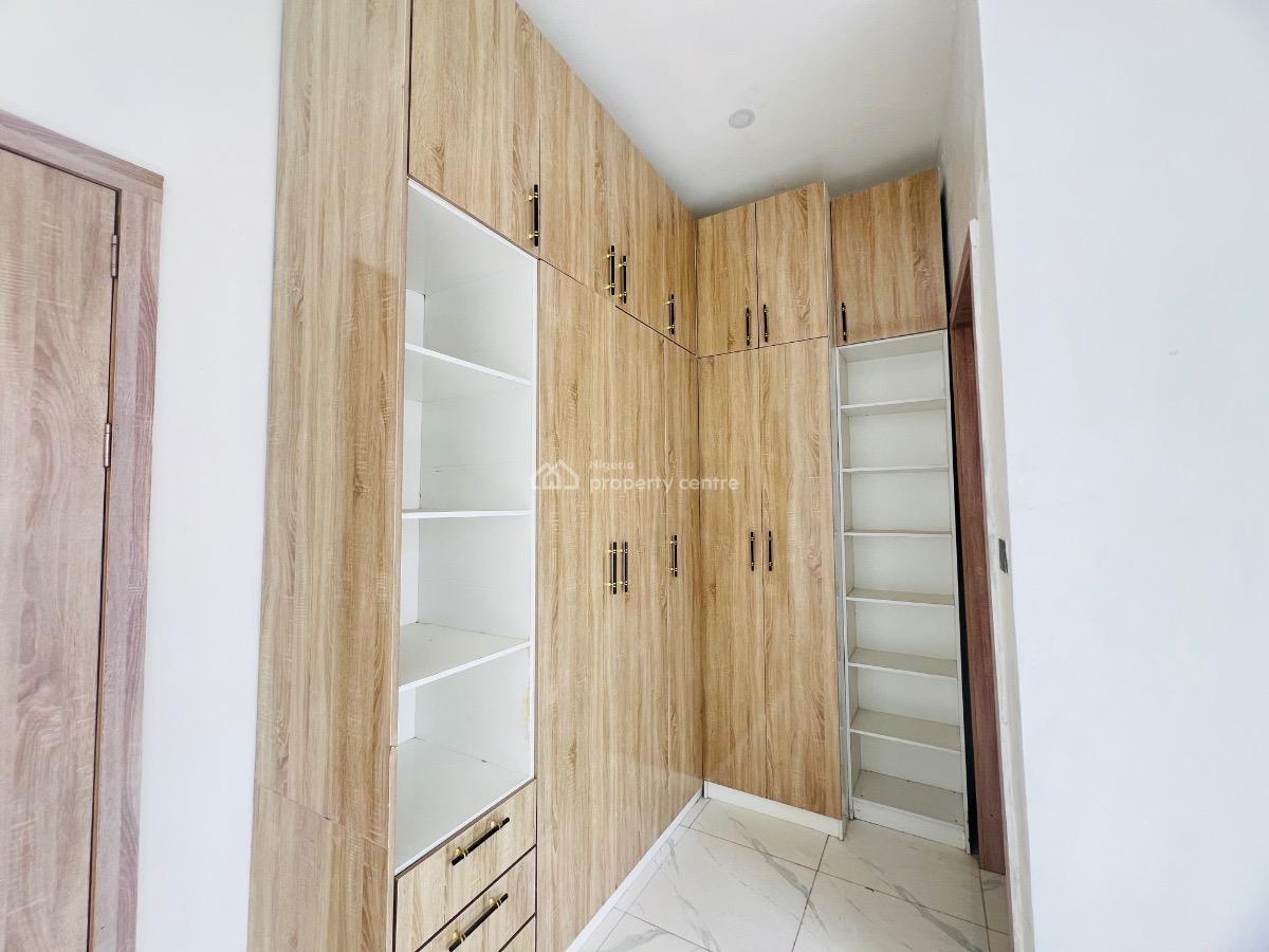 4bedroom Terrace Duplex, Ikota, Lekki, Lagos, Terraced Duplex for Sale