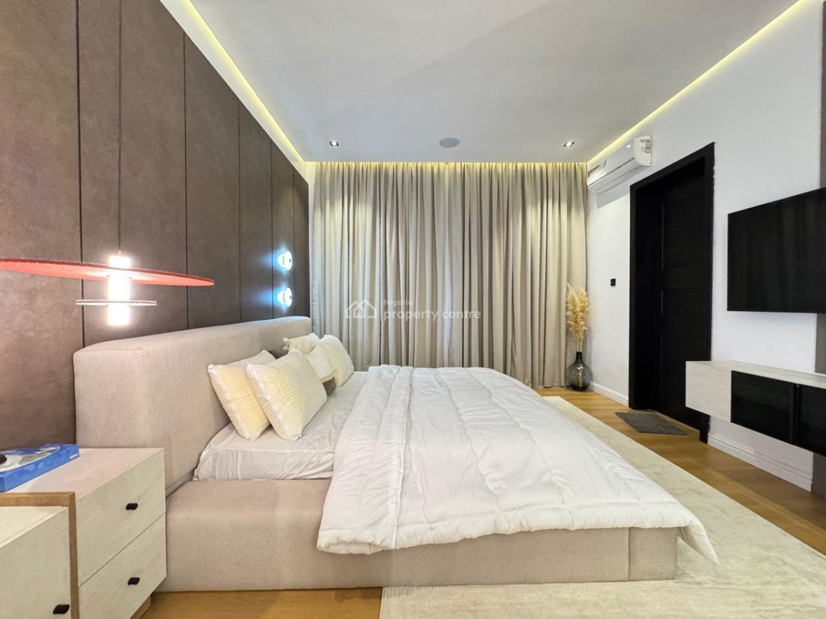 Luxury 2 Bedroom Apartment with Housekeeping and Gymnasium, Swimming Pool,mini Bar,inbuilt Speakers Balcony, Lekki Phase 1, Lekki, Lagos, Flat / Apartment Short Let