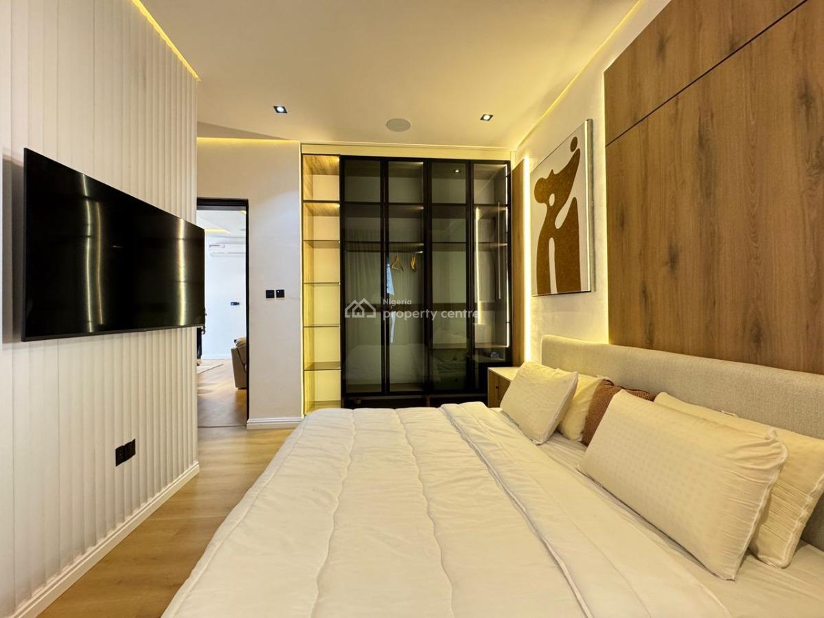 Luxury 2 Bedroom Apartment with Housekeeping and Gymnasium, Swimming Pool,mini Bar,inbuilt Speakers Balcony, Lekki Phase 1, Lekki, Lagos, Flat / Apartment Short Let