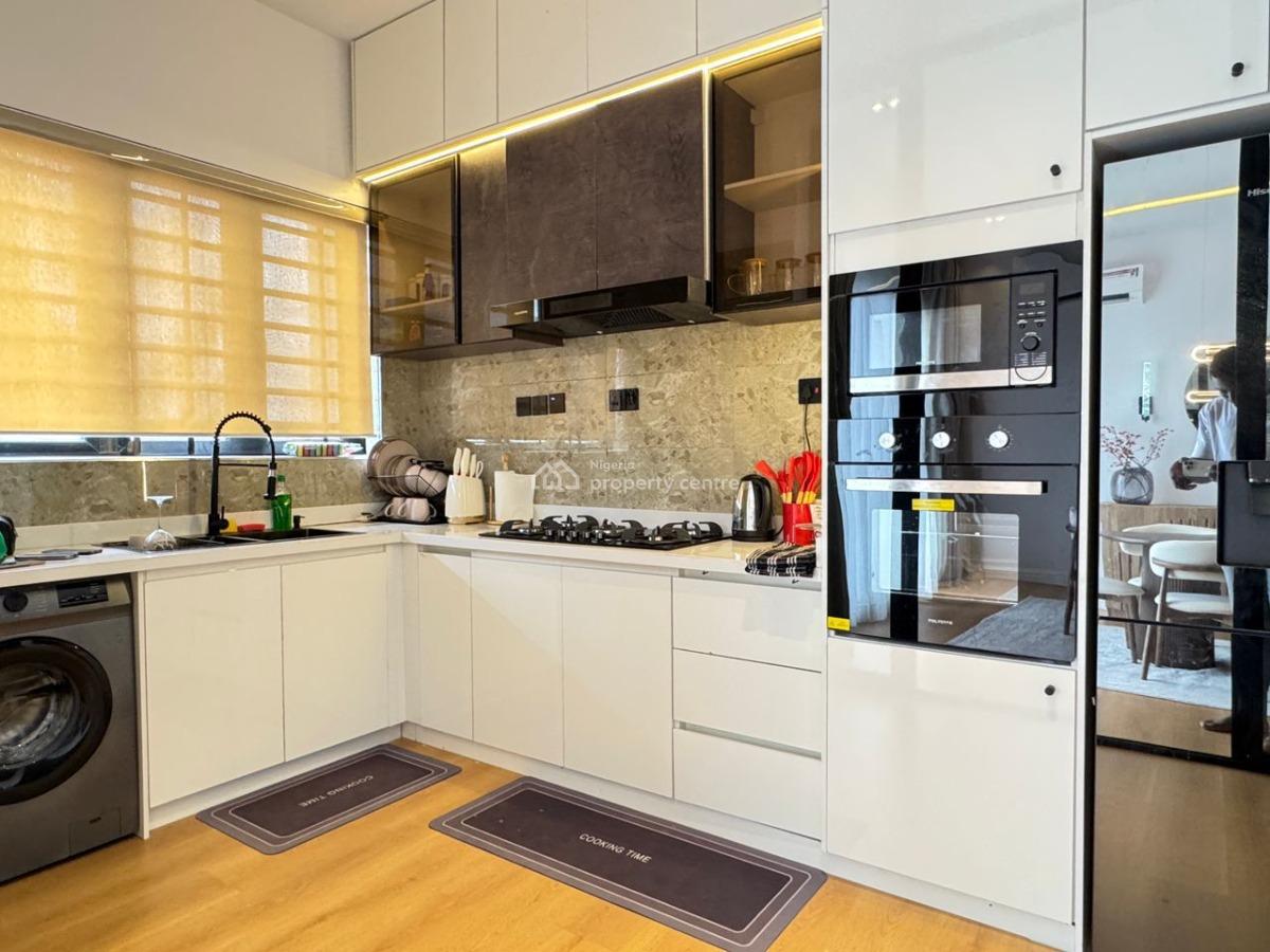 Luxury 2 Bedroom Apartment with Housekeeping and Gymnasium, Swimming Pool,mini Bar,inbuilt Speakers Balcony, Lekki Phase 1, Lekki, Lagos, Flat / Apartment Short Let