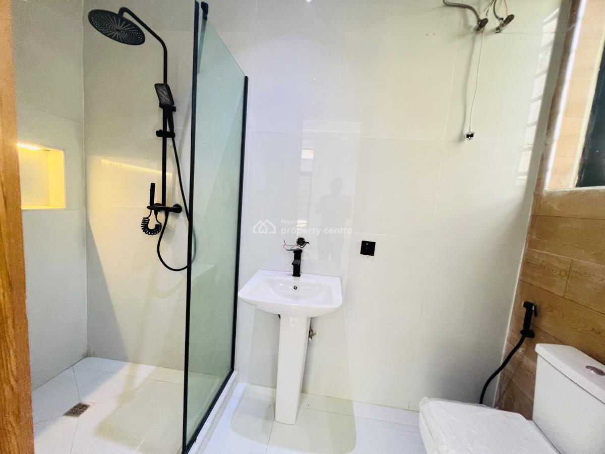 3bedroom Semi Detached with Bq, Ikota, Lekki, Lagos, Semi-detached Duplex for Sale