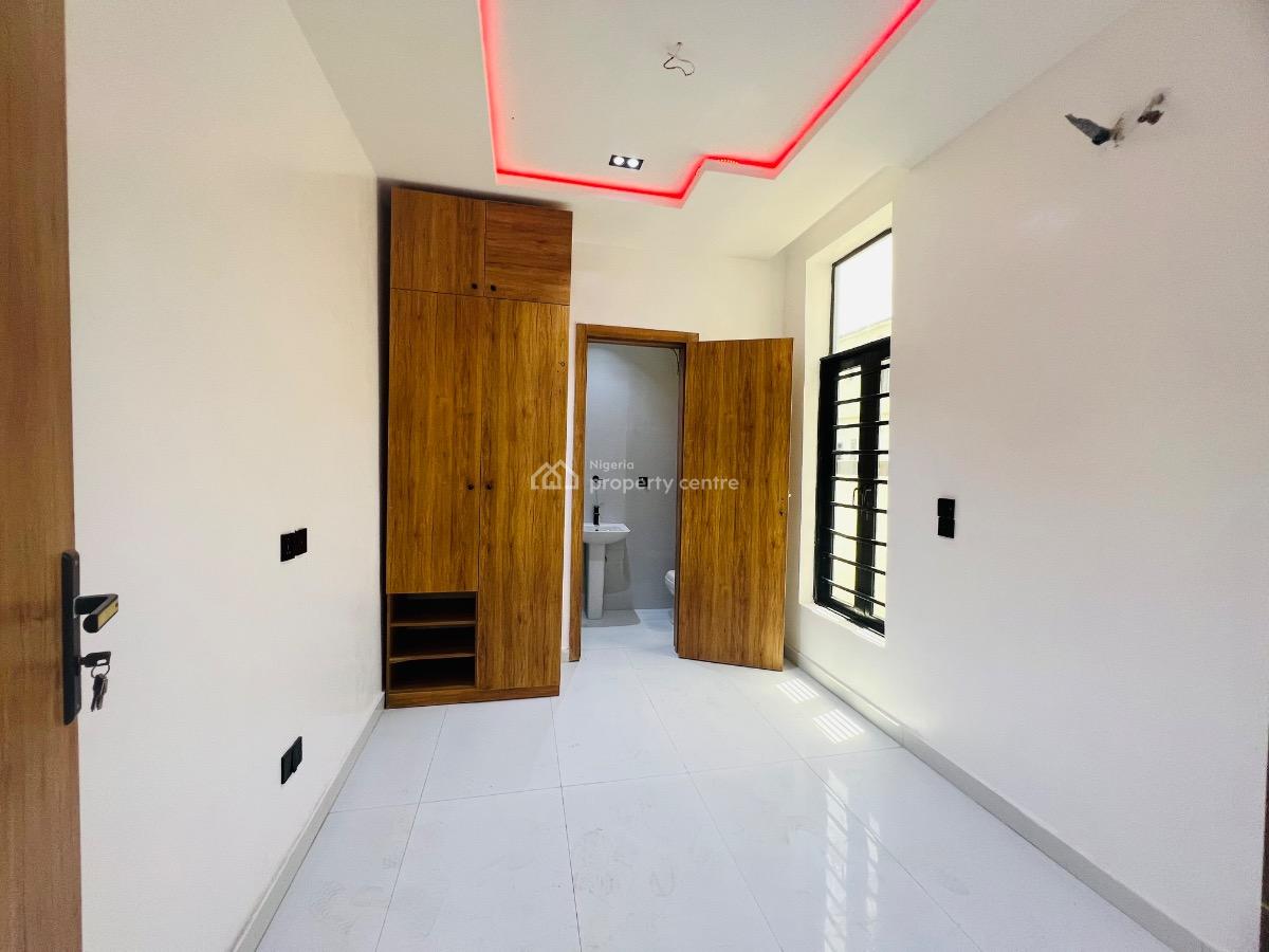 3bedroom Semi Detached with Bq, Ikota, Lekki, Lagos, Semi-detached Duplex for Sale