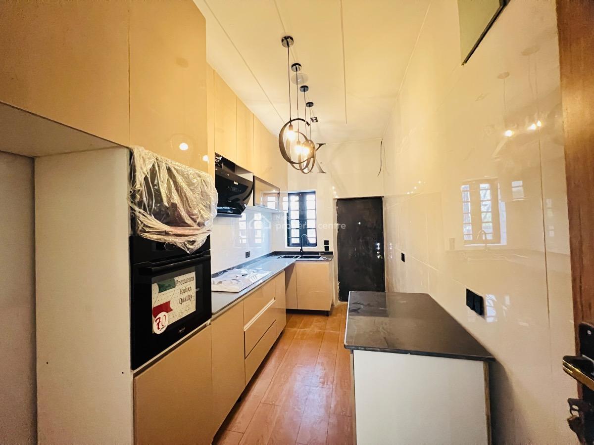 3bedroom Semi Detached with Bq, Ikota, Lekki, Lagos, Semi-detached Duplex for Sale