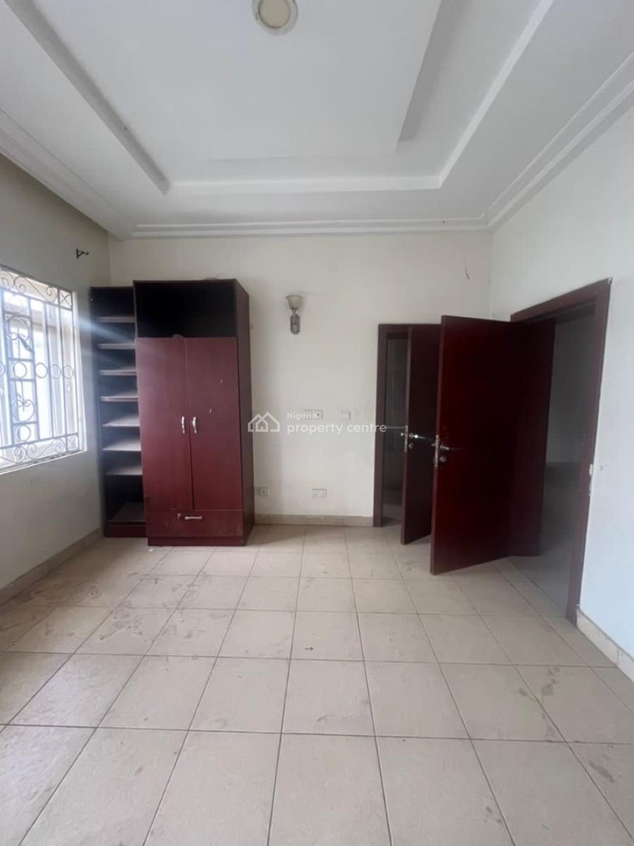 3 Bedroom Apartment with Bq, Guzape, Guzape District, Abuja, Flat / Apartment for Rent