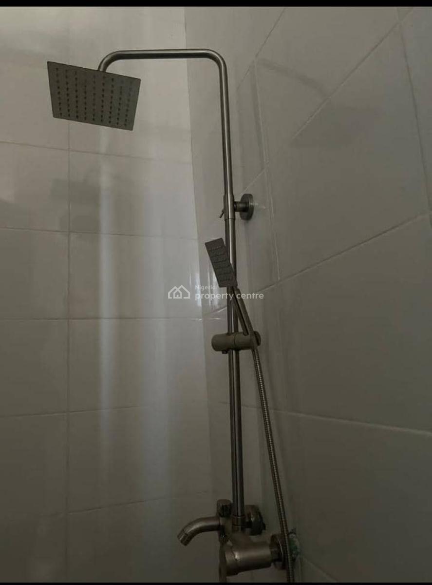 Fully Serviced Luxury 2bedrooms Apartment Upstairs, Ologolo, Lekki, Lekki, Lagos, House for Rent