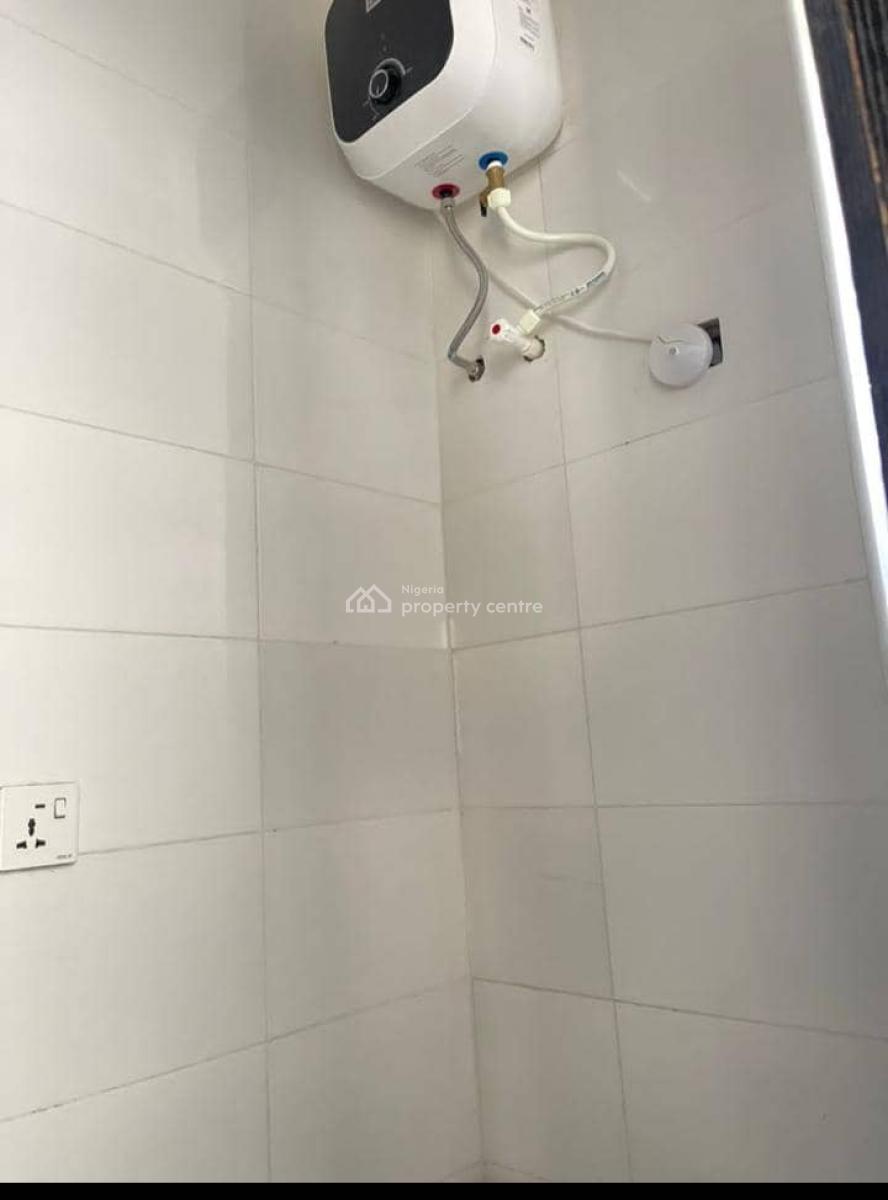 Fully Serviced Luxury 2bedrooms Apartment Upstairs, Ologolo, Lekki, Lekki, Lagos, House for Rent