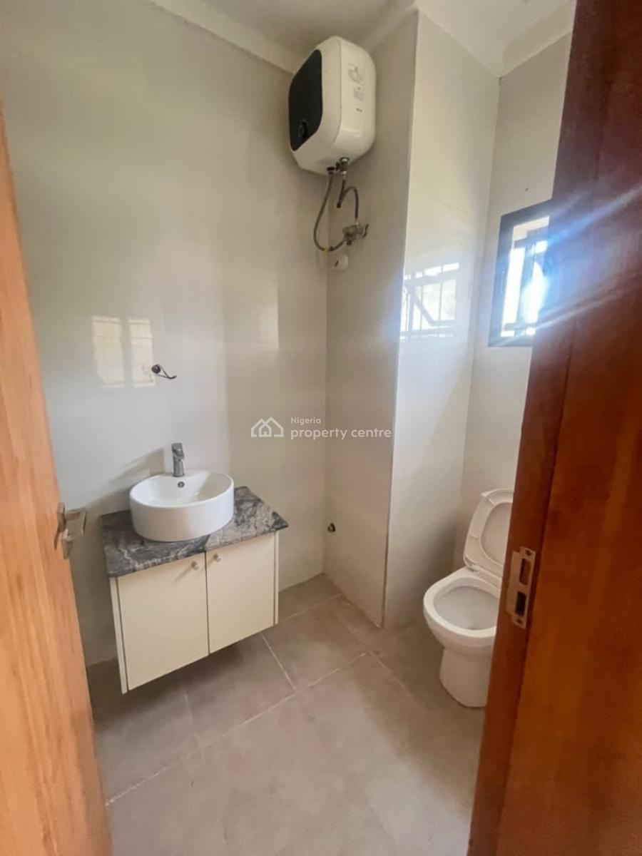 4 Bedroom Terrace Duplex with Bq, Guzape, Guzape District, Abuja, Terraced Duplex for Sale