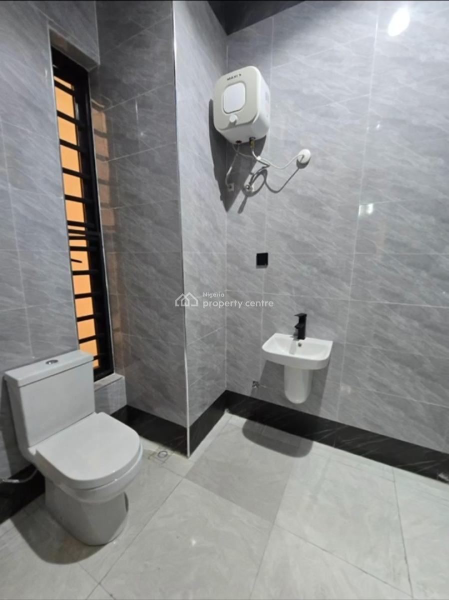 6 Bedrooms Fully Detached Duplex with Swimming Pool and Bq, Gra Phase 2, Magodo, Lagos, Detached Duplex for Sale