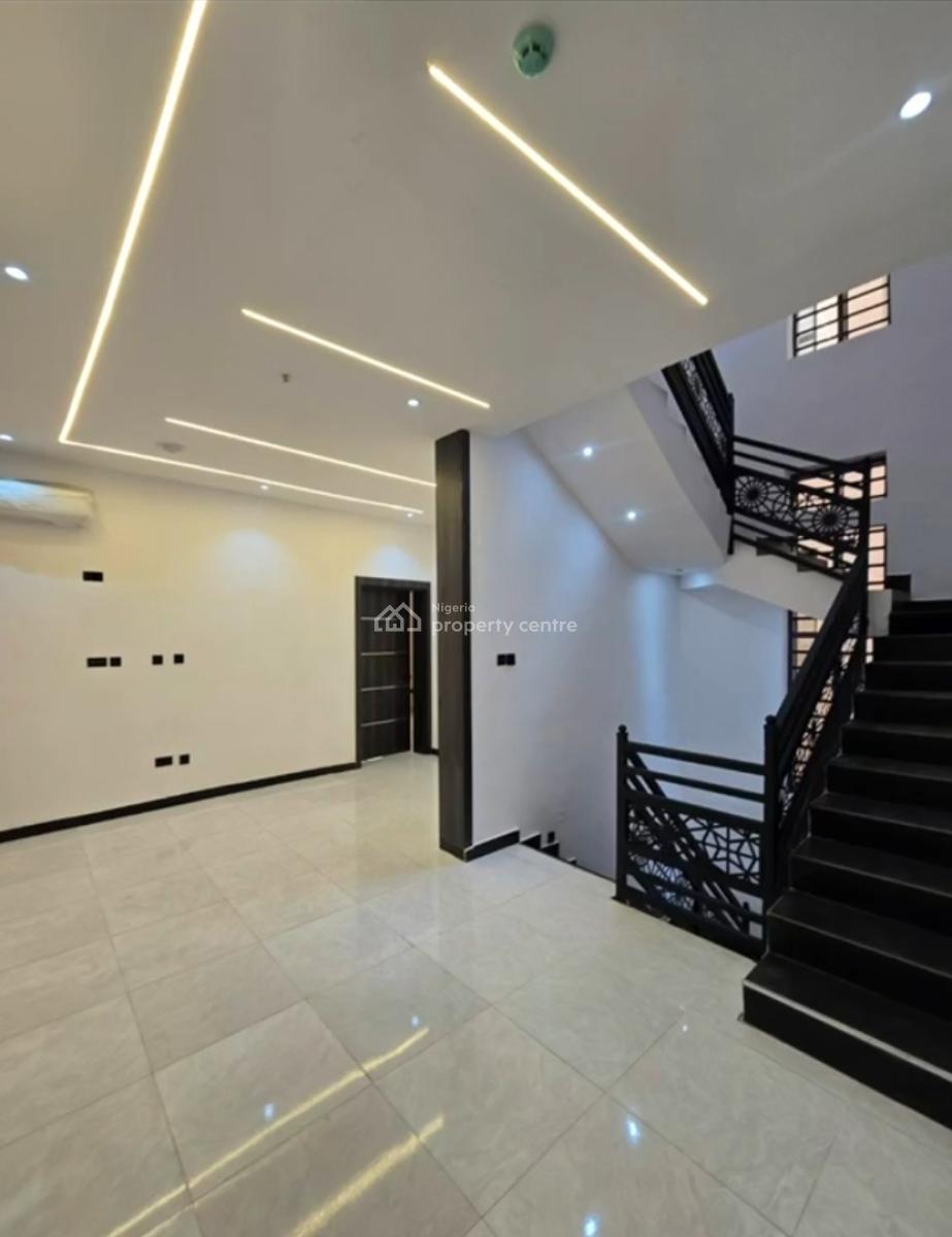 6 Bedrooms Fully Detached Duplex with Swimming Pool and Bq, Gra Phase 2, Magodo, Lagos, Detached Duplex for Sale