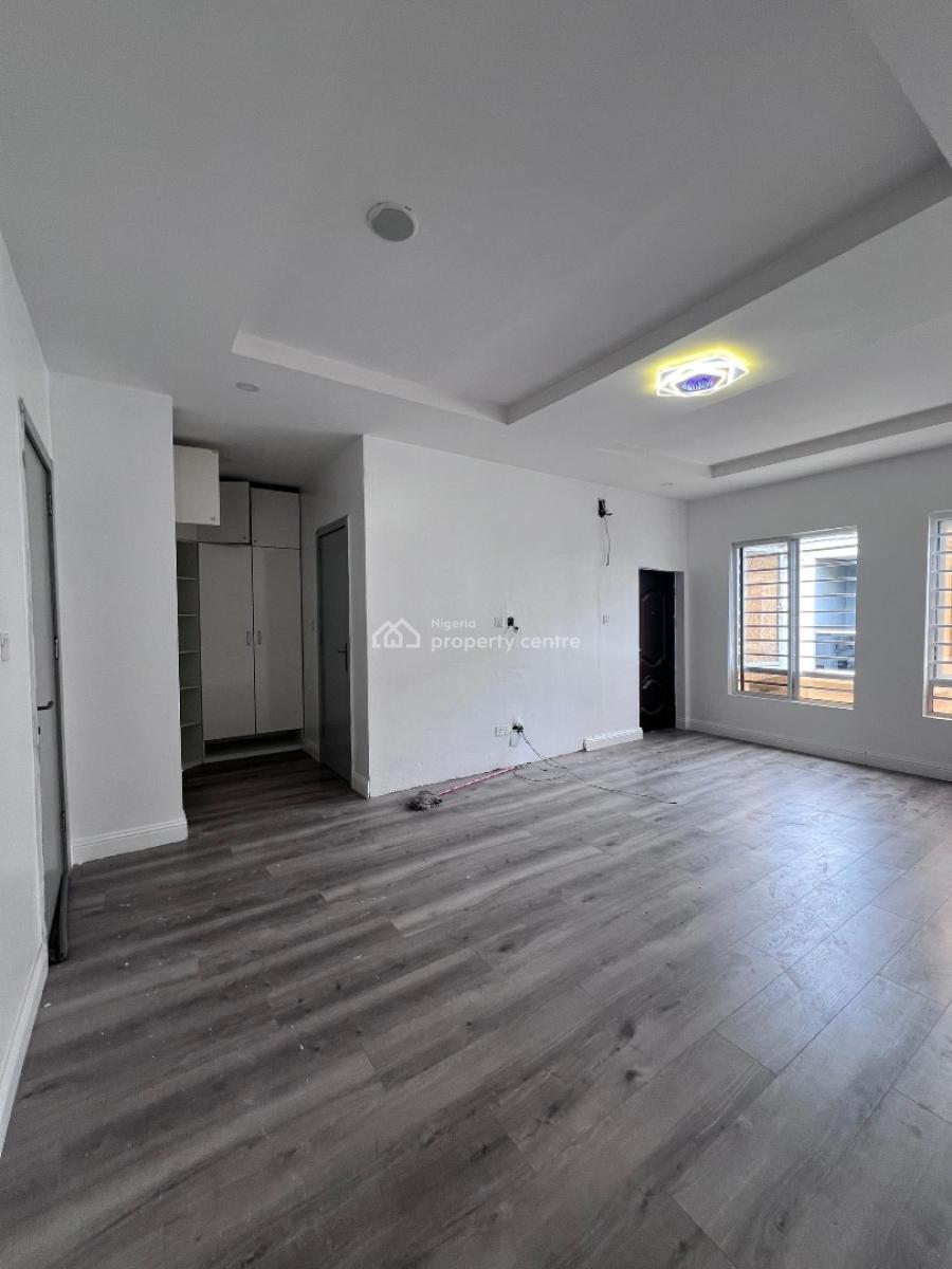 Luxury Master Bedroom (spc Floor), Vbay Estate, Orchid Road, Lekki, Lagos, Flat / Apartment for Rent