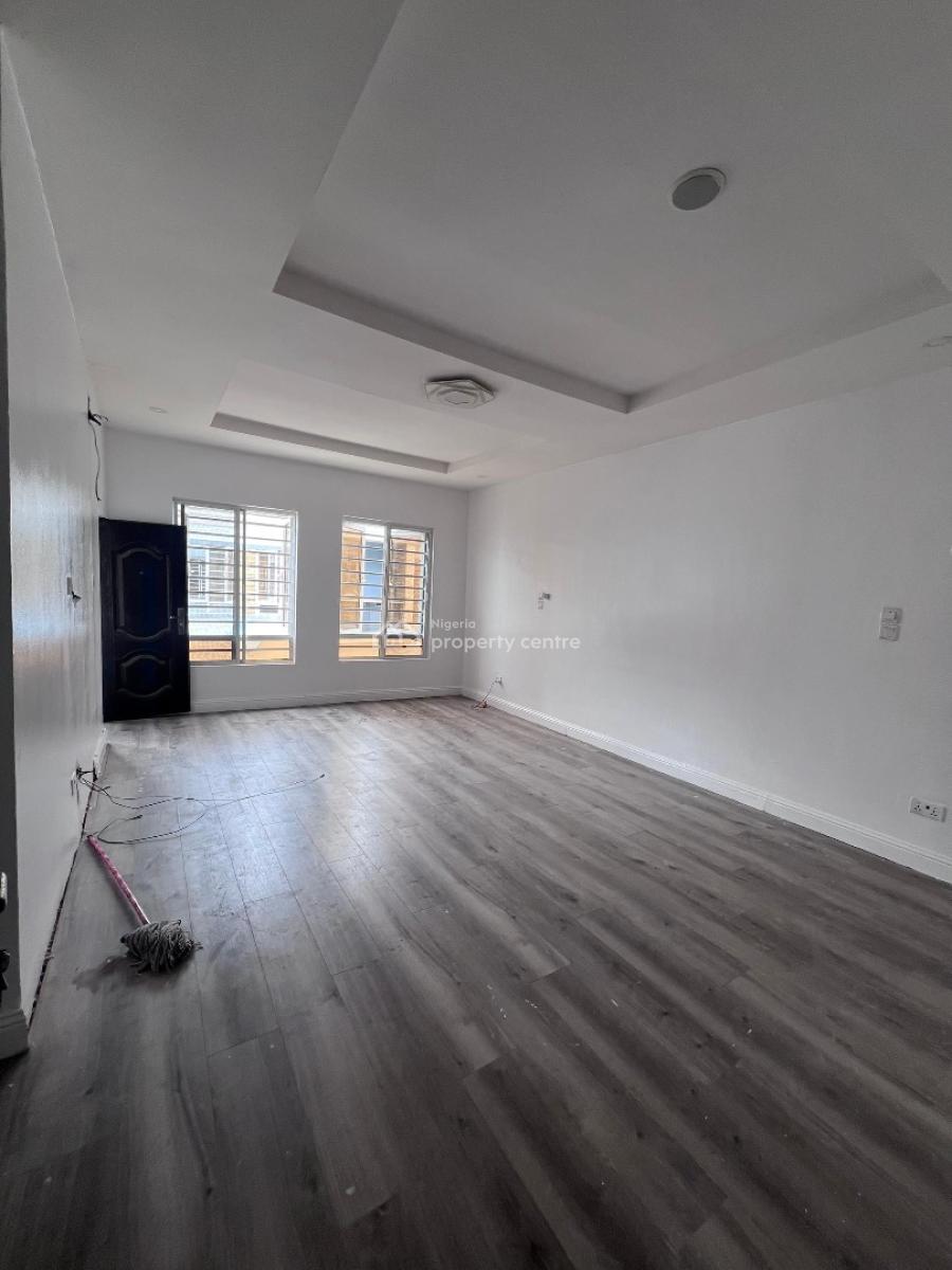 Luxury Master Bedroom (spc Floor), Vbay Estate, Orchid Road, Lekki, Lagos, Flat / Apartment for Rent