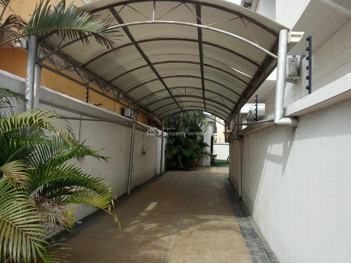 Luxury 5 Bedroom Fully Detached House with Bq, Idado Lekki, Lekki, Lagos, Detached Duplex for Sale