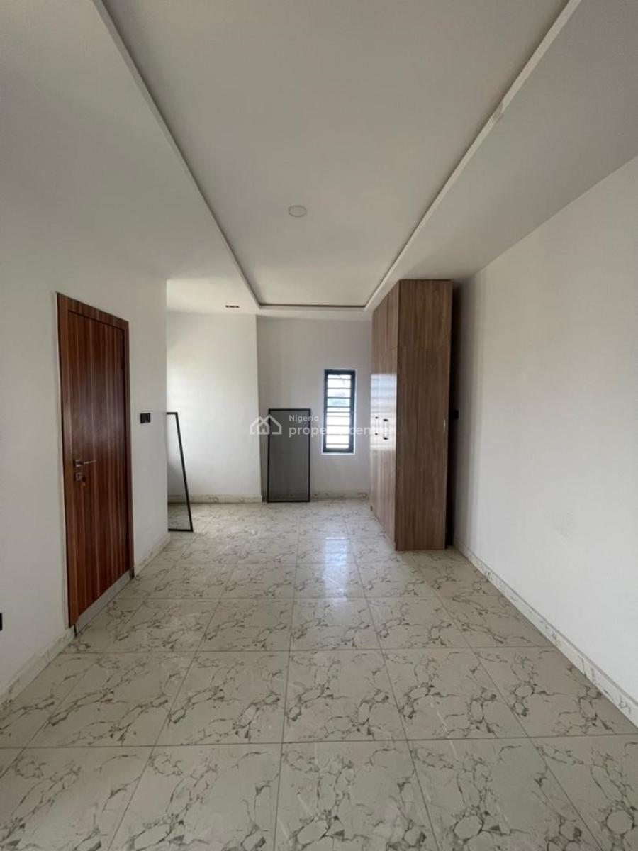 Fully Detached 4 Beadroom Terrace+bq  in a Communal Living Space, Ikota, Lekki, Lagos, Detached Duplex for Rent