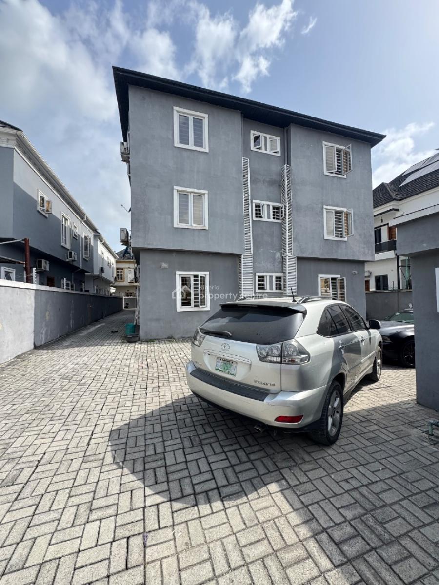 𝐖𝐄𝐋𝐋 𝐌𝐀𝐈𝐍𝐓𝐀𝐈𝐍𝐄𝐃 3 𝐁𝐄𝐃𝐑𝐎𝐎𝐌 𝐀𝐏𝐀𝐑𝐓𝐌𝐄𝐍𝐓, Osapa, Lekki, Osapa, Lekki, Lagos, Flat / Apartment for Rent