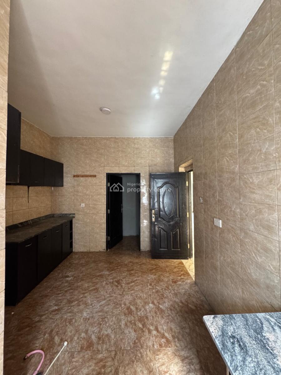 𝐖𝐄𝐋𝐋 𝐌𝐀𝐈𝐍𝐓𝐀𝐈𝐍𝐄𝐃 3 𝐁𝐄𝐃𝐑𝐎𝐎𝐌 𝐀𝐏𝐀𝐑𝐓𝐌𝐄𝐍𝐓, Osapa, Lekki, Osapa, Lekki, Lagos, Flat / Apartment for Rent