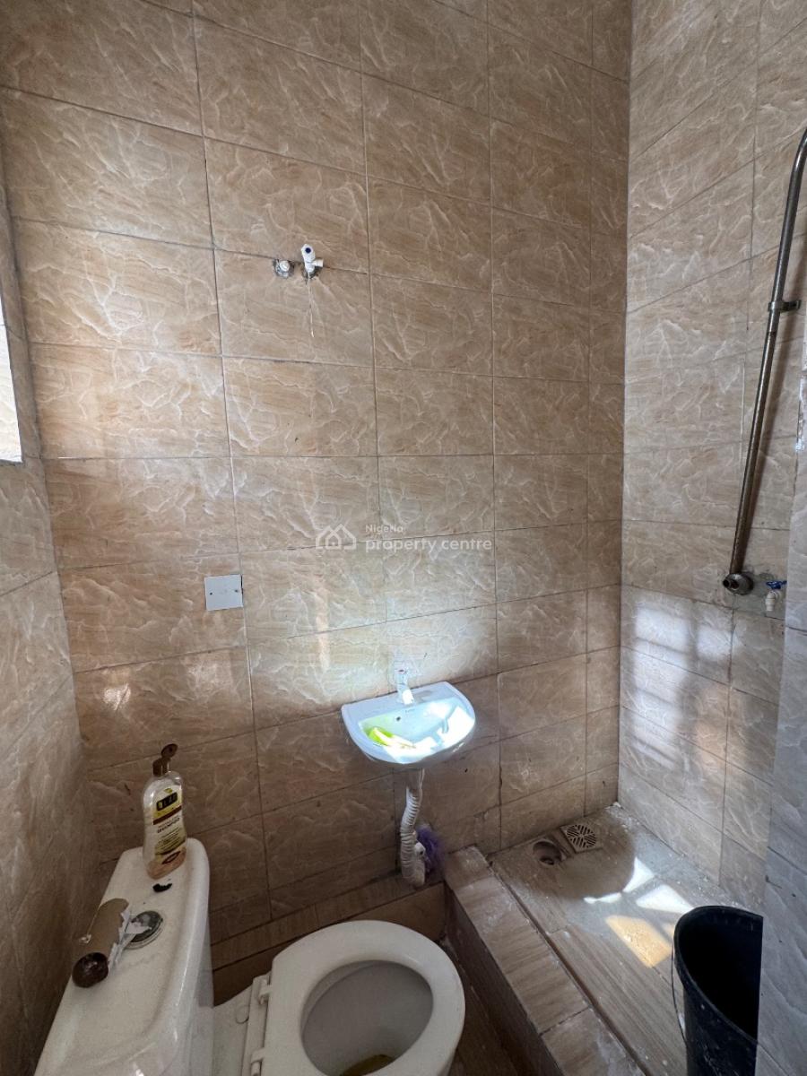 𝐖𝐄𝐋𝐋 𝐌𝐀𝐈𝐍𝐓𝐀𝐈𝐍𝐄𝐃 3 𝐁𝐄𝐃𝐑𝐎𝐎𝐌 𝐀𝐏𝐀𝐑𝐓𝐌𝐄𝐍𝐓, Osapa, Lekki, Osapa, Lekki, Lagos, Flat / Apartment for Rent