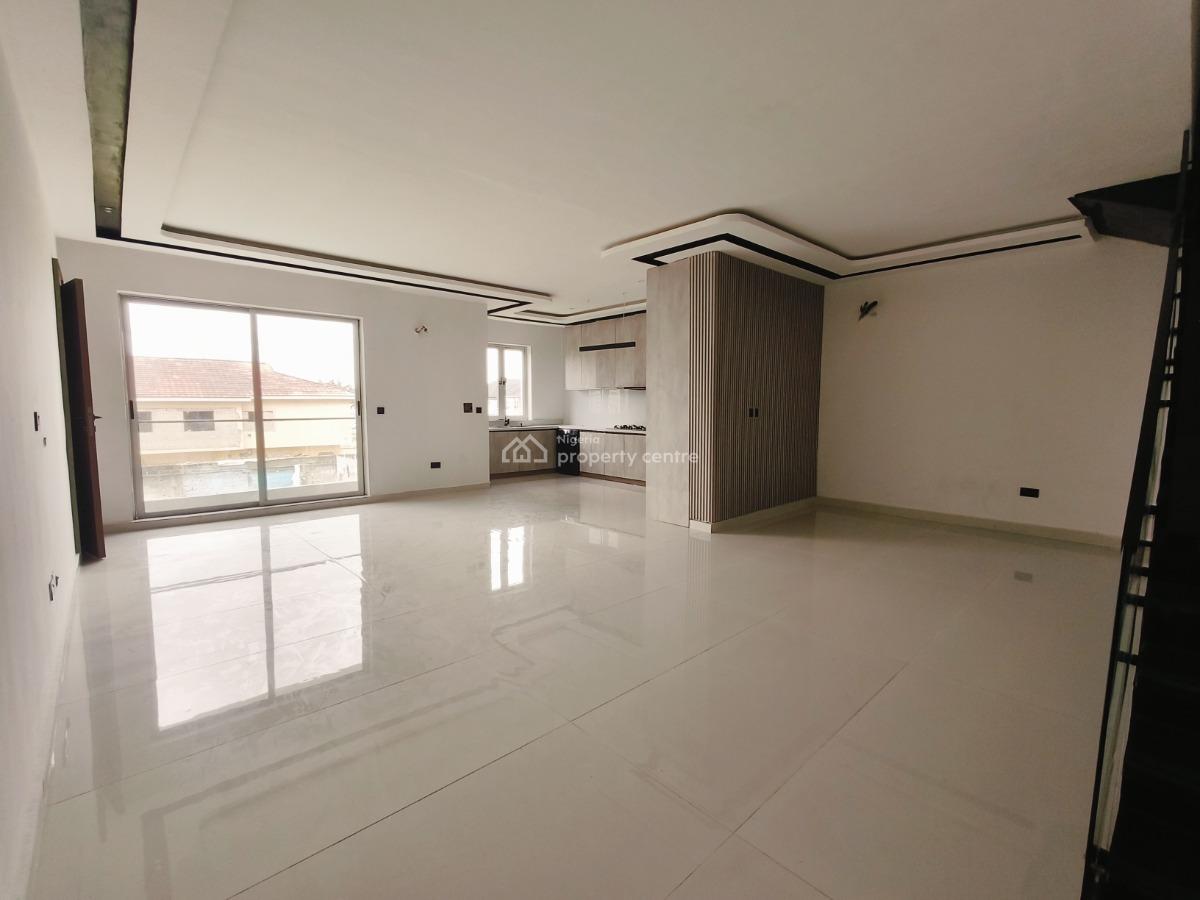 2 Bedroom Maisonette, Lekki Phase 1, Lekki Phase 1, Lekki, Lagos, Flat / Apartment for Sale