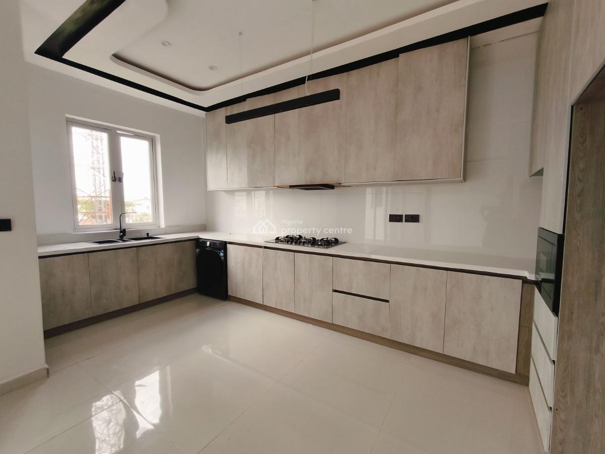 2 Bedroom Maisonette, Lekki Phase 1, Lekki Phase 1, Lekki, Lagos, Flat / Apartment for Sale