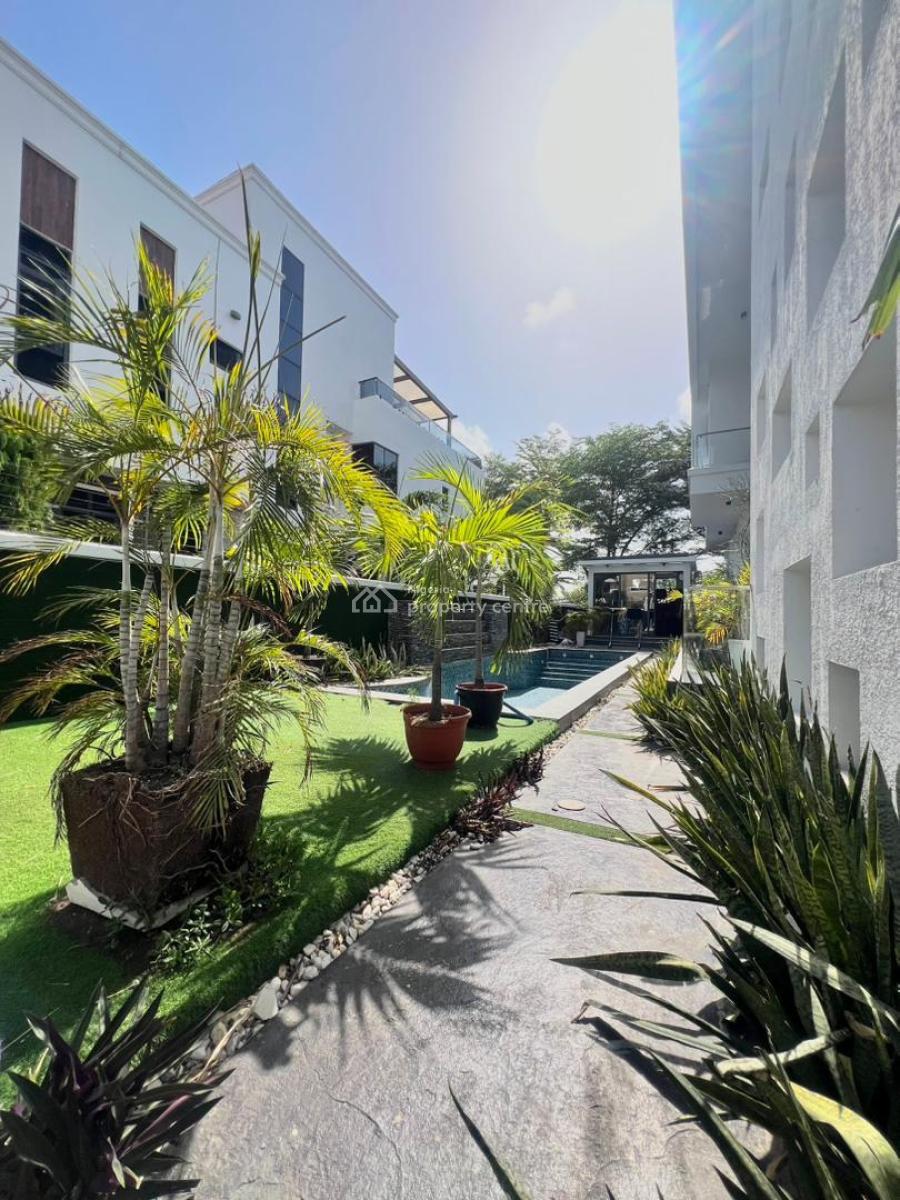 Fully Furnished and Family-friendly 5 Bedroom Fully Detached House, Osapa, Lekki, Lagos, House for Sale