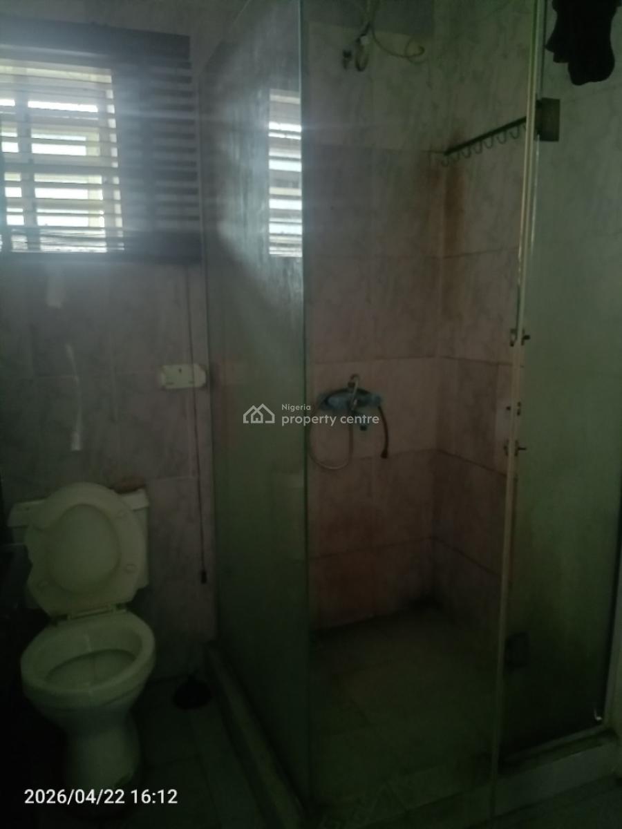 3 Bedroom Luxurious Upstairs Flat, Ogoyo, Close to Lekki Scheme 2., Ilaje, Ajah, Lagos, Flat / Apartment for Rent