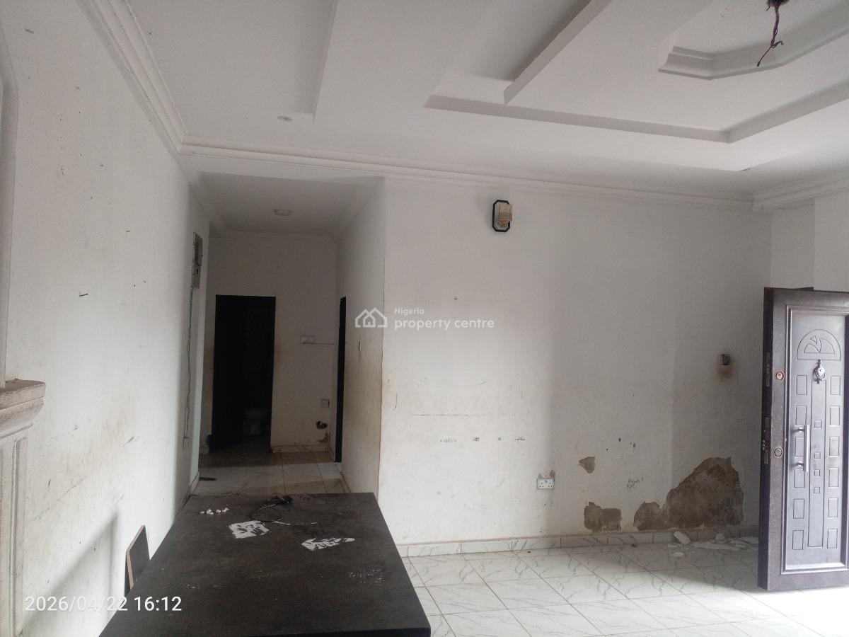 3 Bedroom Luxurious Upstairs Flat, Ogoyo, Close to Lekki Scheme 2., Ilaje, Ajah, Lagos, Flat / Apartment for Rent