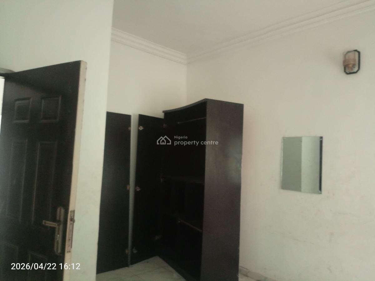 3 Bedroom Luxurious Upstairs Flat, Ogoyo, Close to Lekki Scheme 2., Ilaje, Ajah, Lagos, Flat / Apartment for Rent