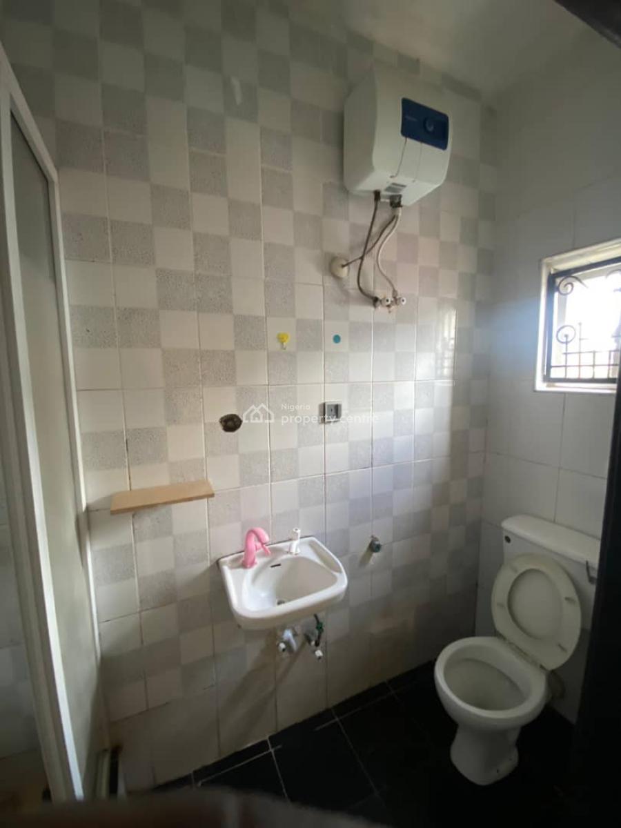 Spacious Room Selfcon in a Shared Apartment { Video}, Off Mobile Road, Ilaje, Ajah, Lagos, Self Contain (single Rooms) for Rent