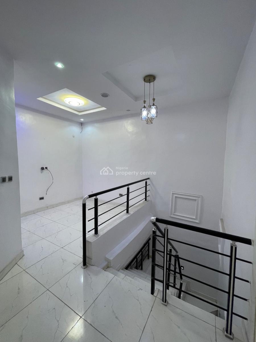 Spacious Room Upstairs in a Shared Apartment, Road 4 Lekky County, Ikota, Lekki, Lagos, Self Contain (single Rooms) for Rent