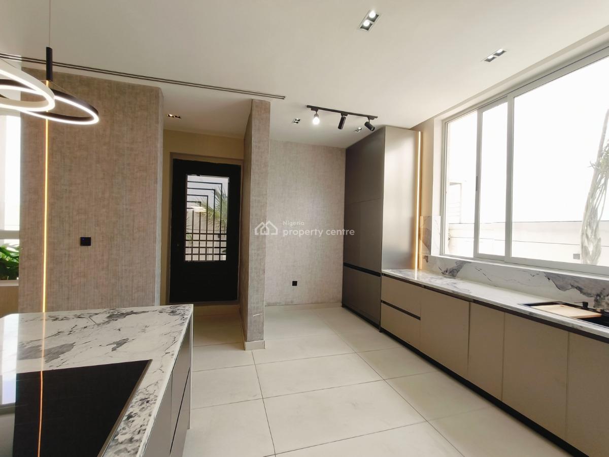 2 Bedroom Penthouse with Bq, Lekki Phase 1, Lekki Phase 1, Lekki, Lagos, Flat / Apartment for Sale