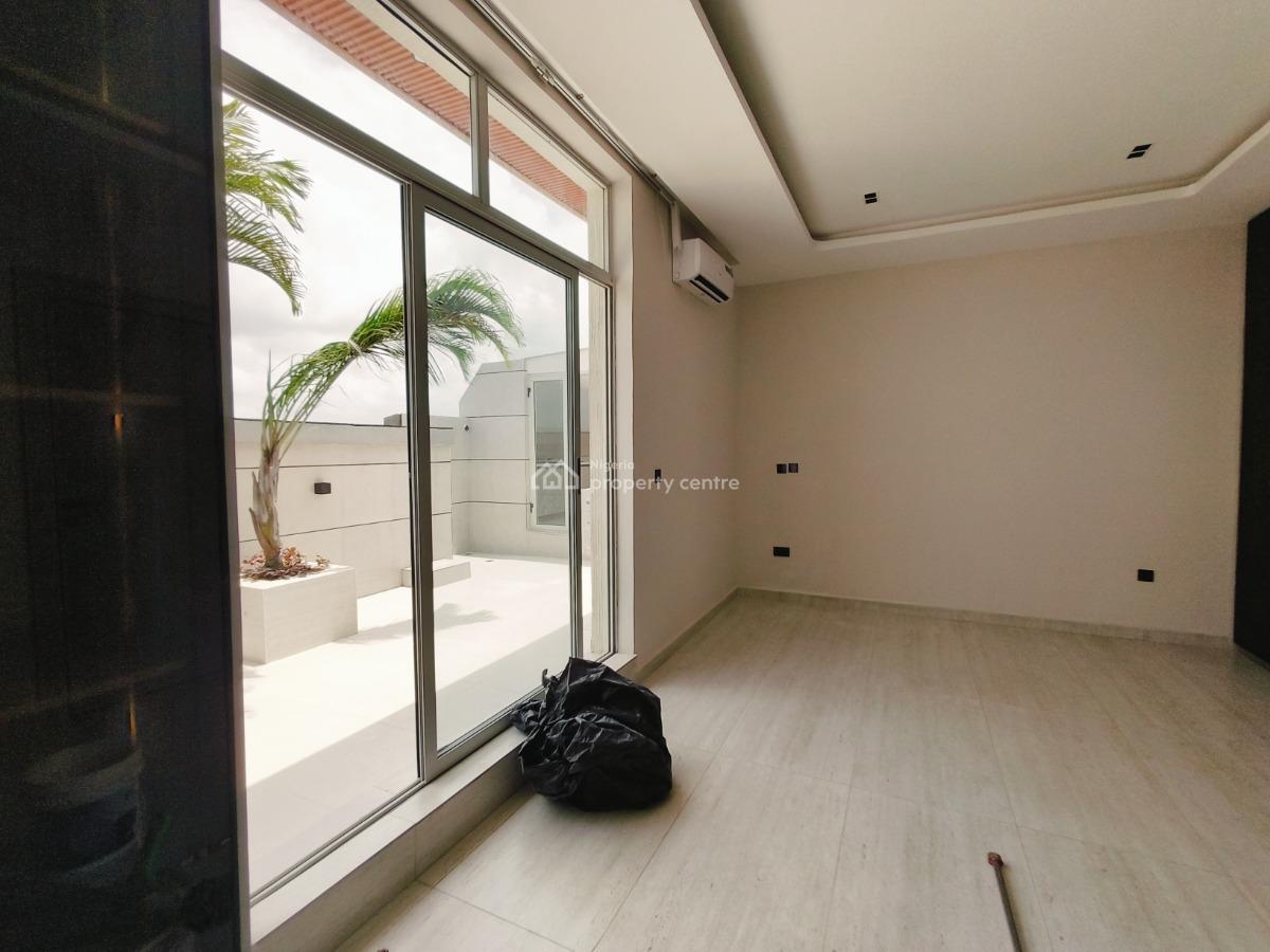 2 Bedroom Penthouse with Bq, Lekki Phase 1, Lekki Phase 1, Lekki, Lagos, Flat / Apartment for Sale