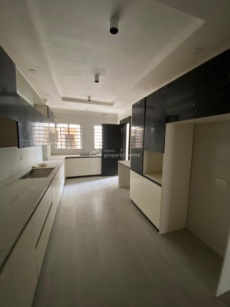 Lovely 4 Bedroom Apartment Bedroom with Private Cinema and Bq, Fully Fitted Home with Good Access Road in a Flood Free Location, Lekki Phase 1, Lekki, Lagos, Flat / Apartment for Sale