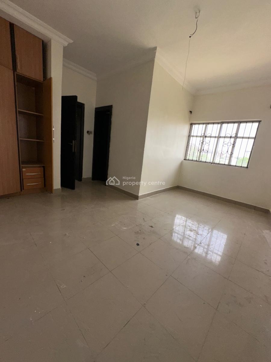 Specious 2bedroom Flat, Spg Road Ologolo, Lekki, Lagos, Flat / Apartment for Rent