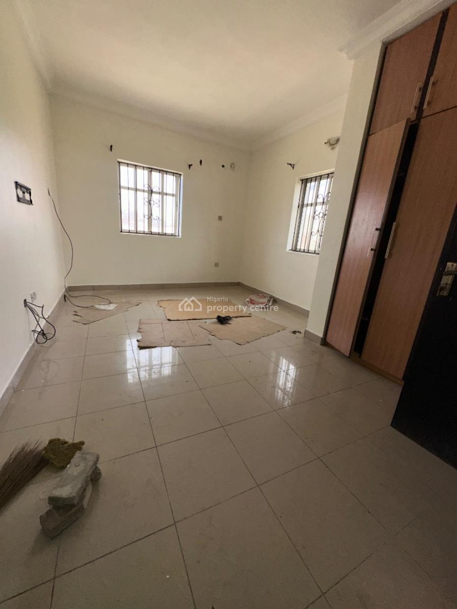 Specious 2bedroom Flat, Spg Road Ologolo, Lekki, Lagos, Flat / Apartment for Rent