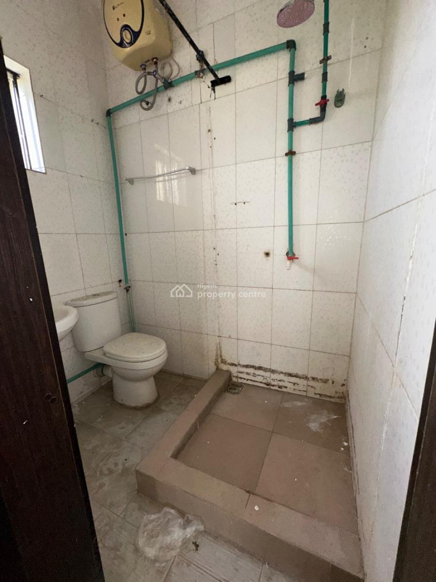 Specious 2bedroom Flat, Spg Road Ologolo, Lekki, Lagos, Flat / Apartment for Rent