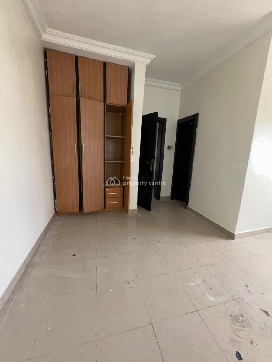 Specious 2bedroom Flat, Spg Road Ologolo, Lekki, Lagos, Flat / Apartment for Rent