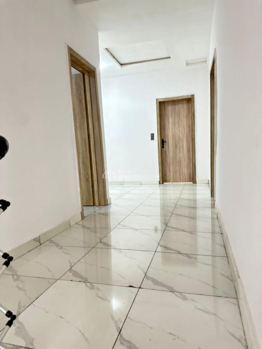 Semi Masters Bedroom Inside a Shared Duplex{ Video}, Spring Gardens Estate Gate 1 Orchid Road, Lekki, Lagos, Self Contain (single Rooms) for Rent