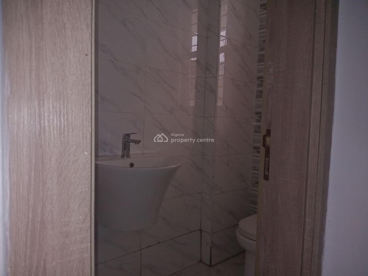 Fully Serviced 3 Bedroom Apartment, Lekki Phase 1, Lekki, Lagos, Flat / Apartment for Rent