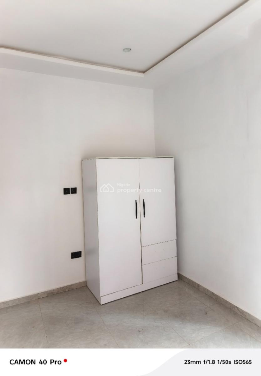 Brand New 3bedroom Apartment at Olowora, Off Olowora Road, Olowora, Magodo, Lagos, Flat / Apartment for Rent