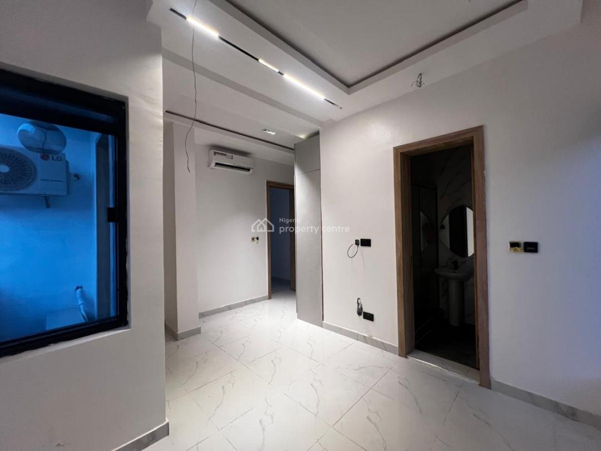 4 Bedroom Terraced Duplex with a Room Boys Quarters, Lekki Phase 1, Lekki, Lagos, Terraced Duplex for Rent