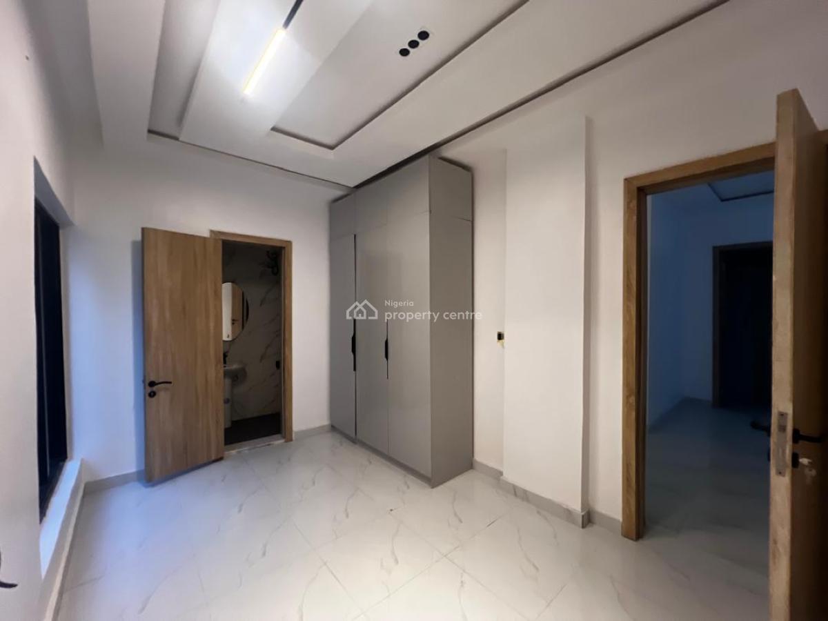 4 Bedroom Terraced Duplex with a Room Boys Quarters, Lekki Phase 1, Lekki, Lagos, Terraced Duplex for Rent