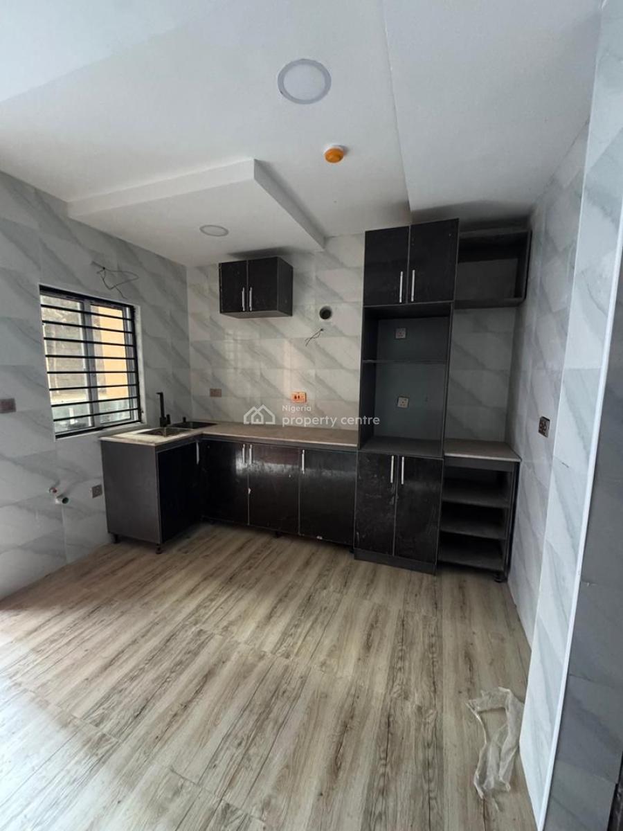 Elegantly Finished 2 Bedroom Apartment with Gym, Pool,mini Mart, Lekki Phase 1, Lekki, Lagos, Flat / Apartment for Sale