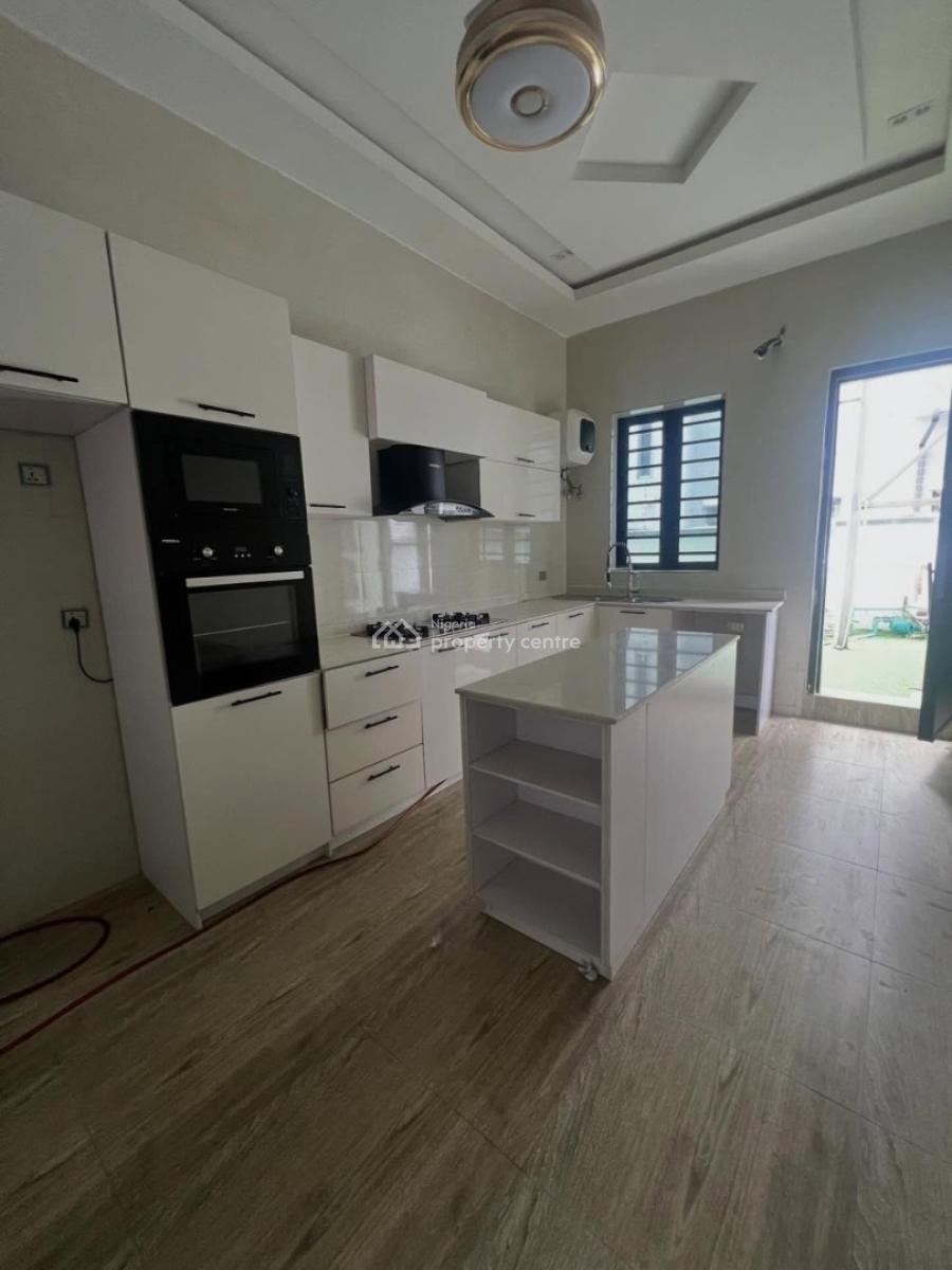 4 Bedroom Semi-detached Duplex with Bq, Ologolo, Ologolo, Lekki, Lagos, Semi-detached Duplex for Rent